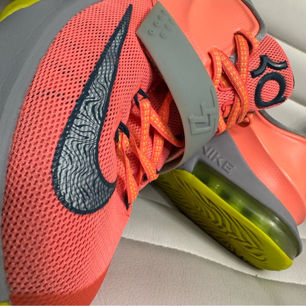 NIKE KD VII 7 35000 DEGREES BRIGHT MANGO-MAGNET GRAY 653996 840 Size 7Y 2014